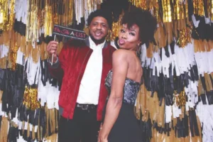 classic-photo-booth-pose!-360_0003_Image-2020-02-29-_35