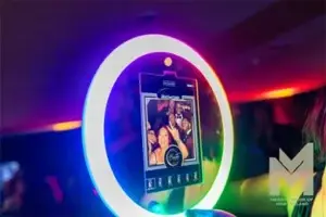 event-mobile-roaming_0000_roamer output